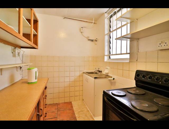 1.5 BEDROOM FLAT SOLD IN WAVERLEY